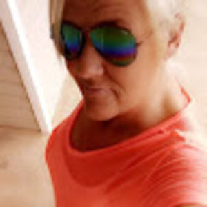 Meet your Posher, Vickie